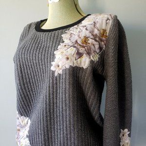 Sachin + Babi Floral Patch Sweatshirt Sz L